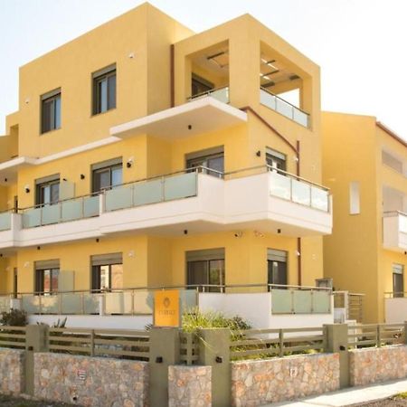 Evriali Comfort Living Palaiochora Bagian luar foto