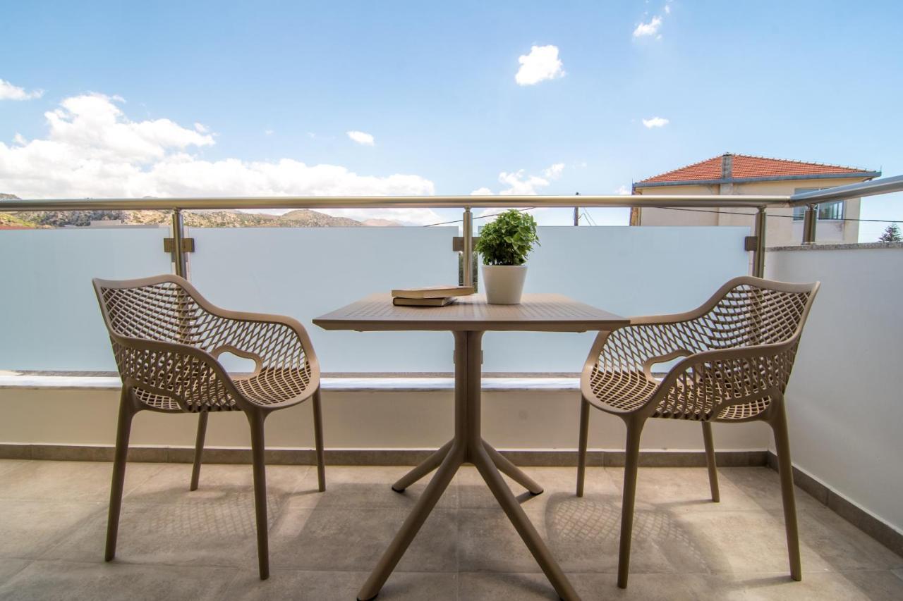 Evriali Comfort Living Palaiochora Bagian luar foto