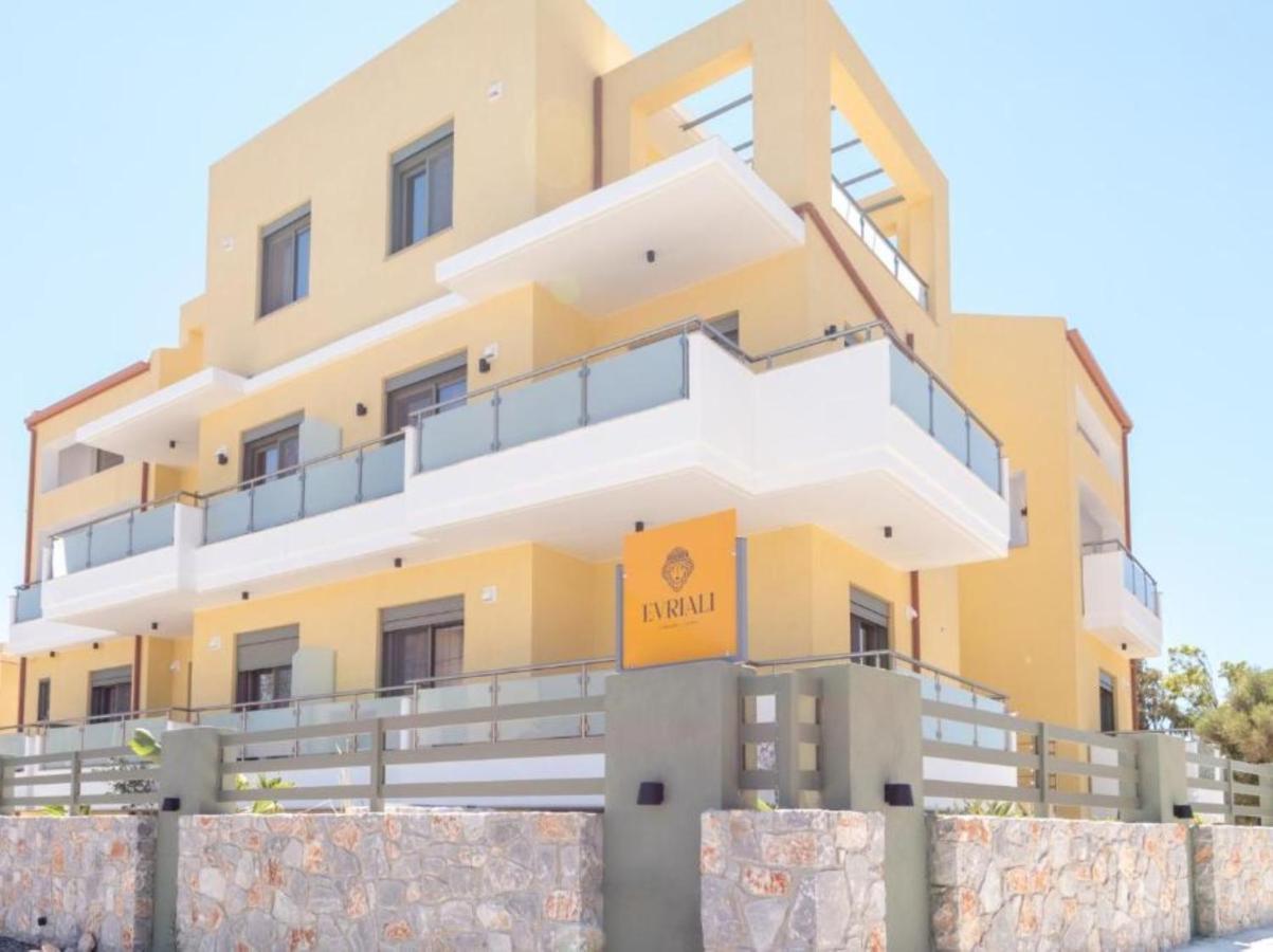 Evriali Comfort Living Palaiochora Bagian luar foto