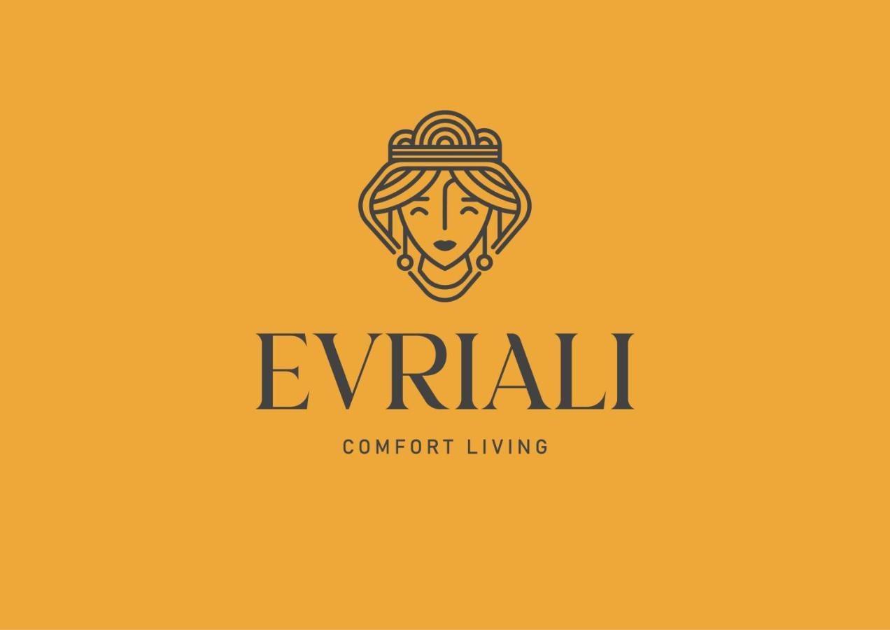 Evriali Comfort Living Palaiochora Bagian luar foto