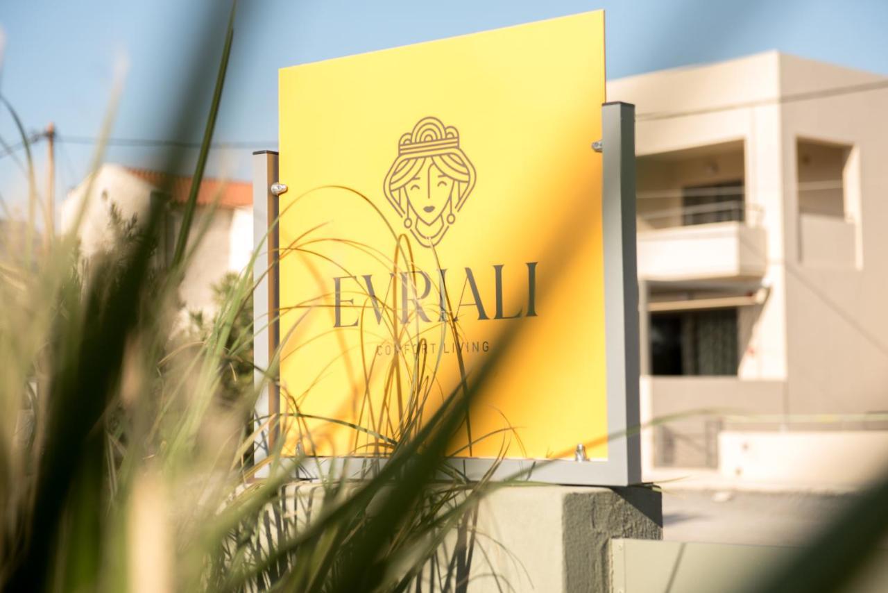 Evriali Comfort Living Palaiochora Bagian luar foto